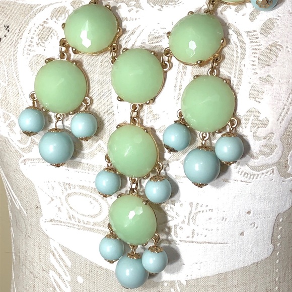 Vintage Storm Jade Green & Blue Statement Necklace Spring or Valentines Gift - Picture 2 of 4